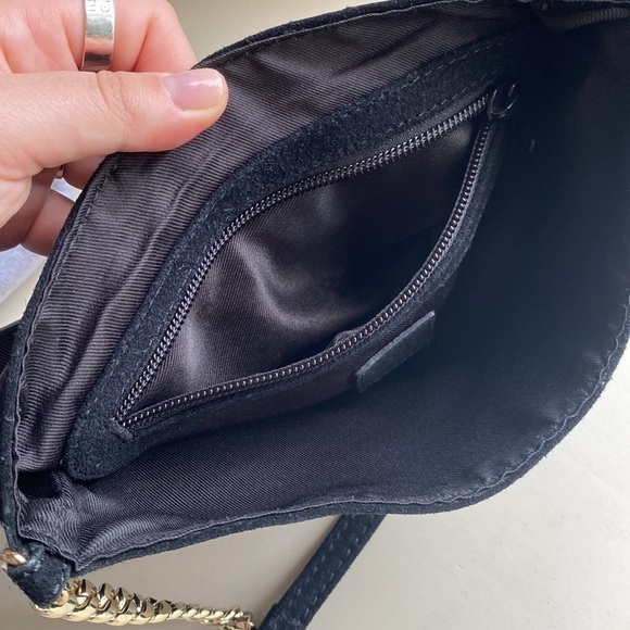 ASOS Suede Crossbody bag with gold chain, black, One Size - Picture 9 of 10